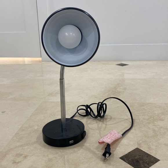 USB Desk Lamp - Picture 2 of 3